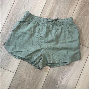 Z Supply Avocado Green Linen Cargo Shorts